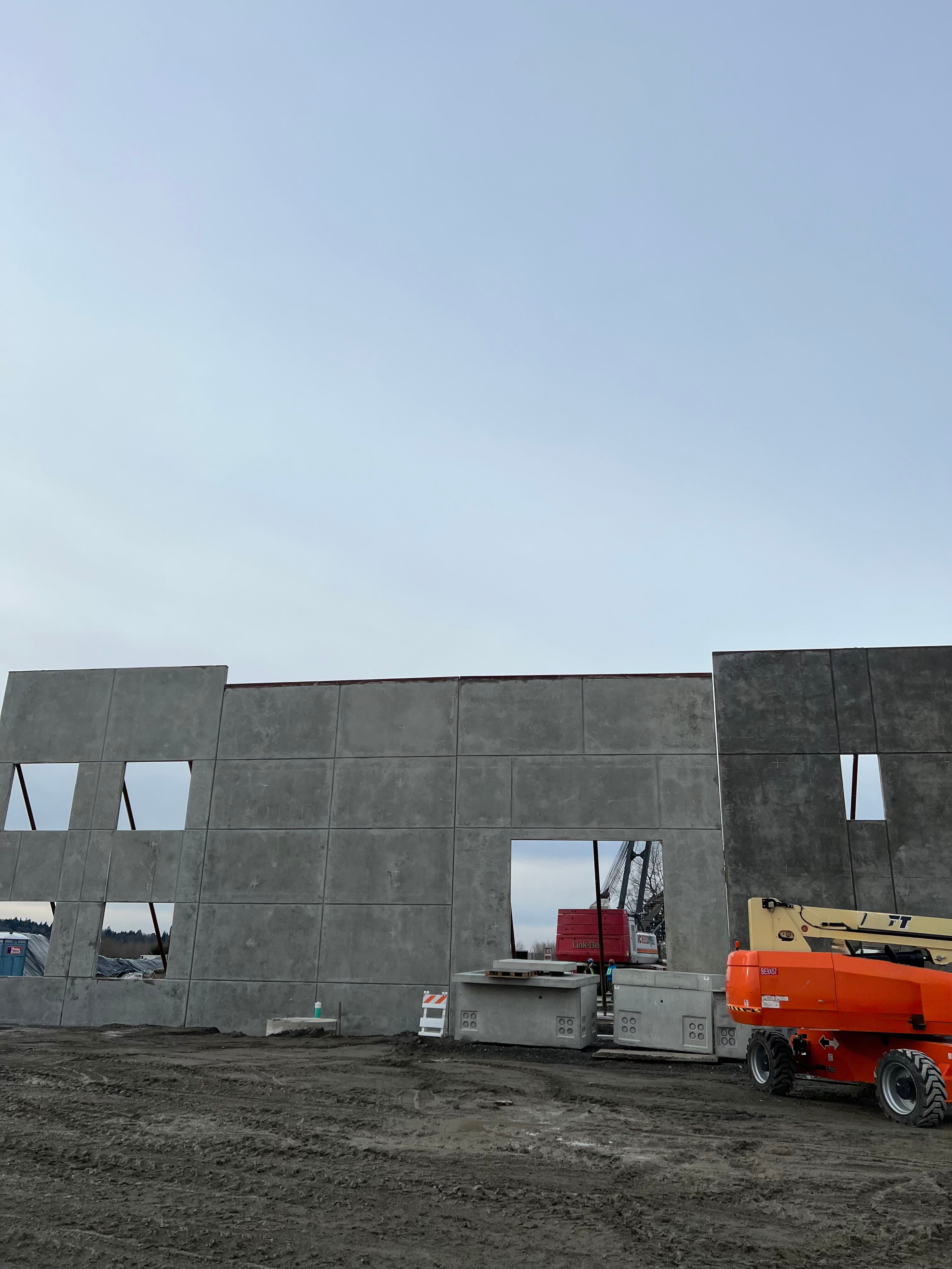 Tilt-up vault concrete construction